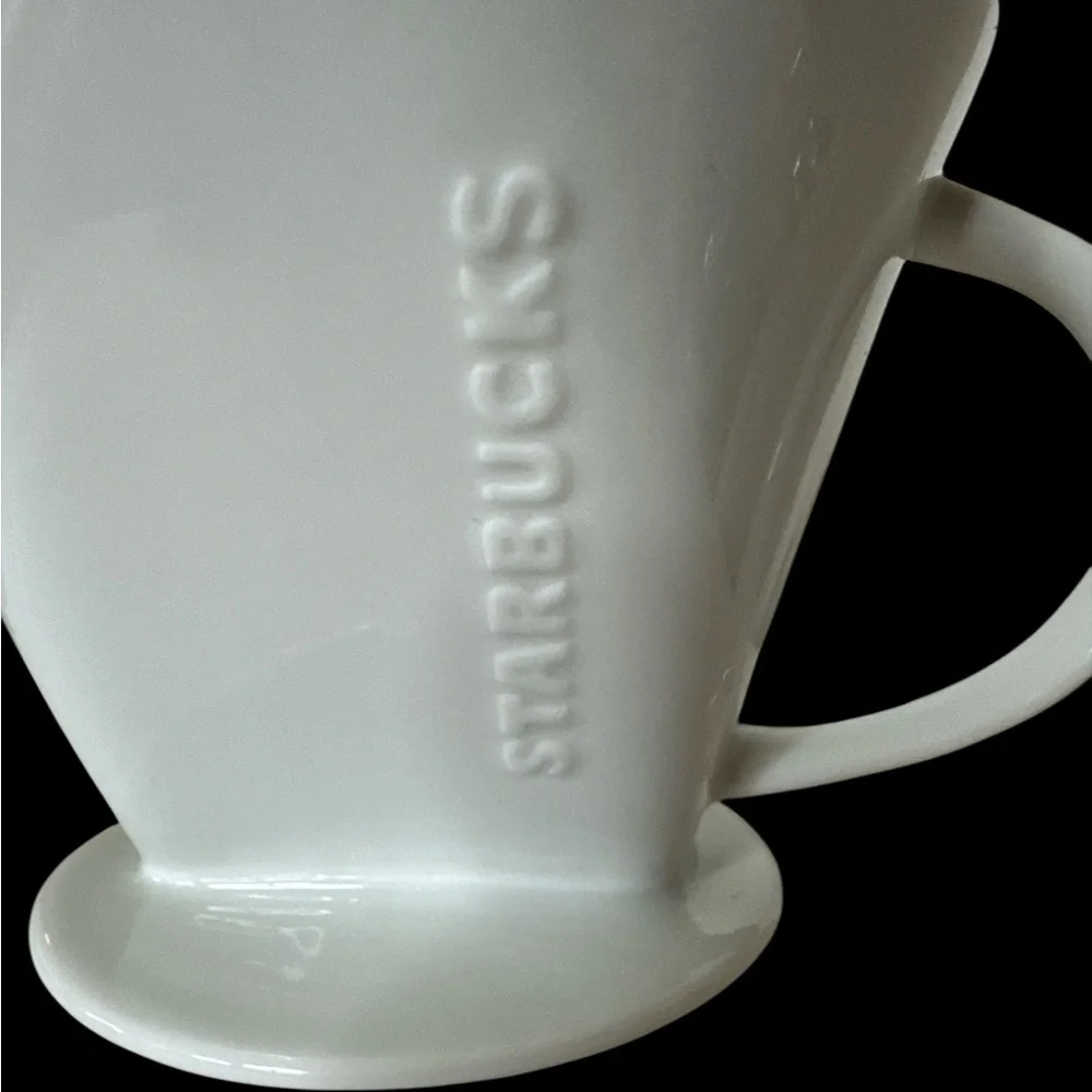 Starbucks Classic White Coffee Pour Over Brewer. #4. (S 2 110225) - Picture 2 of 7